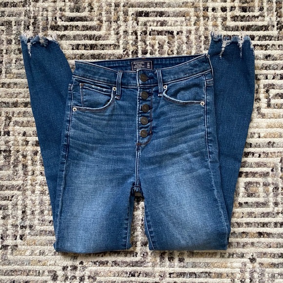 High Wasited Abercrombie and Fitch Jeans - Picture 1 of 3
